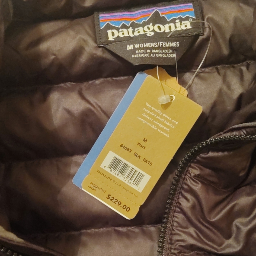 Patagonia Women's Down Sweater Coat - Picture 4 of 4